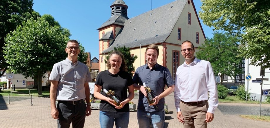 Foto vor der Kirche